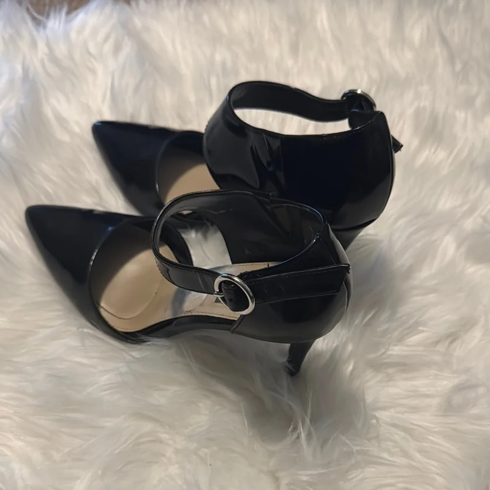 Jones New York Black Women's Heels - Picture 2 of 10